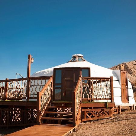 Terelj Resort Bayan Bulagiin Hural エクステリア 写真
