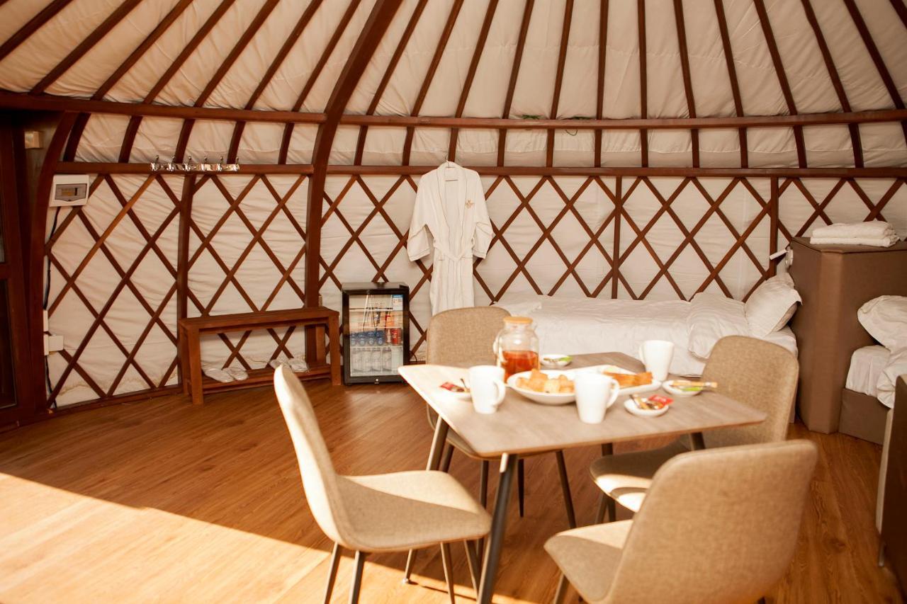 Terelj Resort Bayan Bulagiin Hural エクステリア 写真